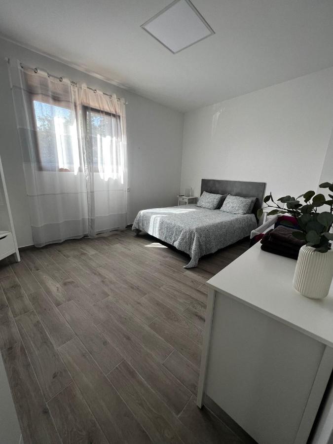 El Puente Holiday Home-Ii 8,1Kms Airport 잉헤니오 외부 사진
